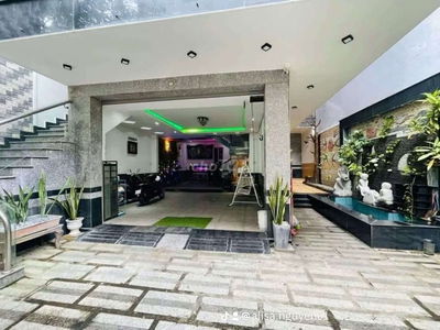 Biệt thự gần Sky-line