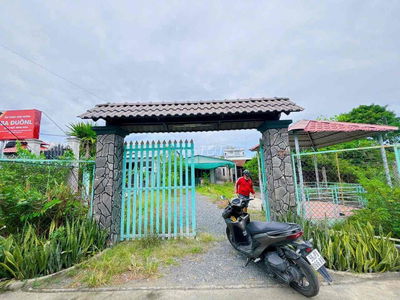 TÔI CHÍNH CHỦ CẦN BÁN GẤP LÔ ĐẤT TẶNG KÈM CĂN NHÀ 350m2 GIÁ SIÊU RẺ