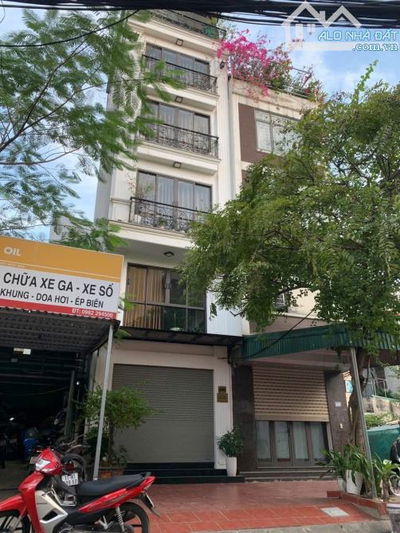 16 TRIỆU CHO THUÊ NHÀ NGUYÊN CĂN 50m² PHỐ MAI PHÚC – PHÚC ĐỒNG VỈA HÈ RỘNG – Ô TÔ TRÁNH