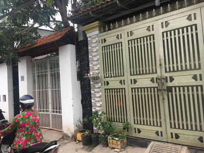 Nhà hẻm xe hơi, nở hậu đường Hương Lộ 2, dư đất so với diện tích sổ