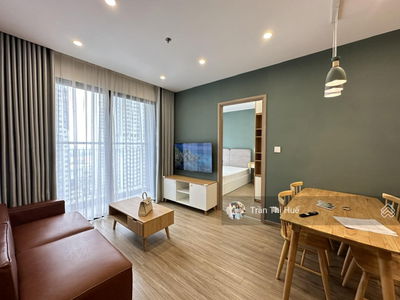 Cho thuê căn 2N2VS bên phân khu Sakura giá chỉ có 11.5tr/tháng đủ nội thất có bể bơi 4 mùa