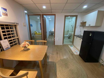 Căn hộ 2 PN phòng khách lớn ban công mới 100% P12 Quận Tân Bình.