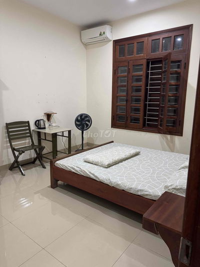 phòng Cho Nữ Thuê-p máy Lạnh -đầy đủ nội thất