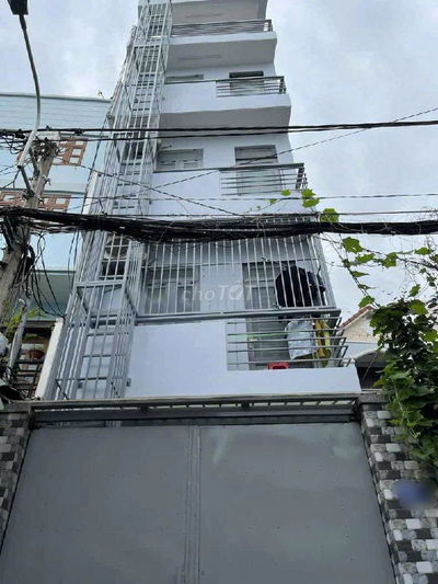 CHDV 5 TẦNG - 62M2 – HẼM XE HƠI PHẠM VĂN ĐỒNG – DÒNG TIỀN 25 TR/THÁNG