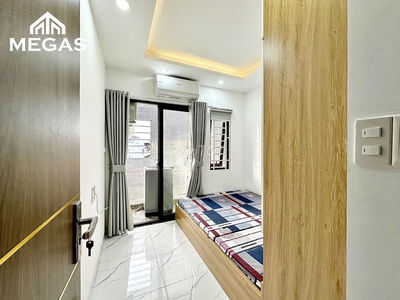 CHO THUÊ CĂN HỘ 2PN FULL NỘI THẤT BAN CÔNG NGAY TẠI LẠC LONG QUÂN