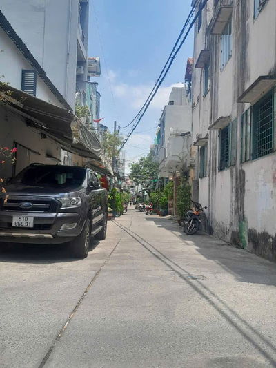 NHÀ HÈM XE HƠI ĐỖ CỬA- 61M2- NGANG 5.8- 4 PHÒNG NGỦ, TIỆN Ở VÀ KD CF