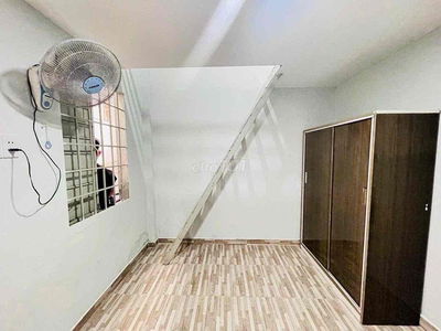 CHO THUÊ DUPLEX GÁC CAO NGAY TRƯỜNG CHINH AN NINH - SẠCH SẼ.