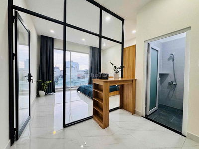 1PN BAN CÔNG FULL NT THANG MÁY VLU 3P IUH CHỈ TỪ 5TR AN NINH SÁT EMART