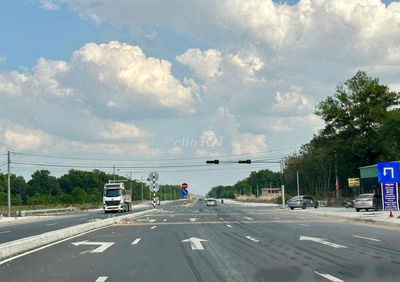 Ngộp NGÂN HÀNG THANH LÝ LÔ ĐẤT 817m2 150 TC MT Đường TẠO LỰC QH 65m