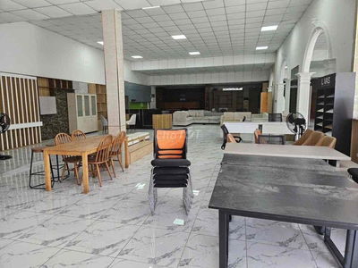 Mặt bằng , kho. đường Lê Chí Dân 15x24m