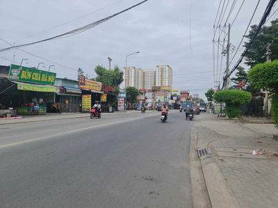 Cần bán nhanh Giảm 5T ,Mặt Tiền KD vị trí đẹp , 450m2 ,Ngang 8m