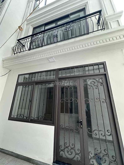 🏡 NHÀ 4 TẦNG MỚI XÂY – GIÁ RẺ NHẤT TẠI LONG BIÊN 30m2 giá nhỉnh 4.x Tỷ