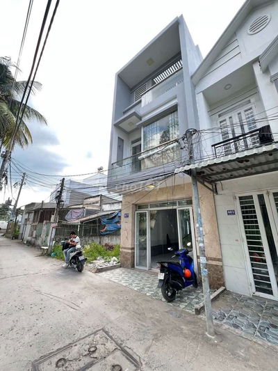 NHÀ TRỆT 2 LẦU 3 PHÒNG LỘ 6M TRẦN HOÀNG NA HƯNG LỢI