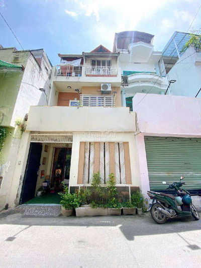 Mình bán nhà đẹp giá rẻ hẻm xe hơi Lê Văn Sỹ