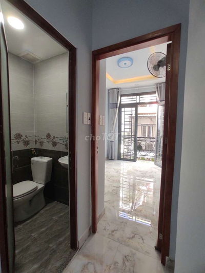 Cho thuê nhà mới Nguyễn Đình Chiểu, quận 3, nhà 3PN giá 16 triệu