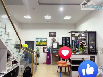 ✨ BẠN ĐANG TÌM NHÀ SÁT BIỂN MỸ KHÊ? NHÀ 2 TẦNG LÔ GÓC AN THƯỢNG 14 – ĐI BỘ TẮM BIỂN 🏡🌴