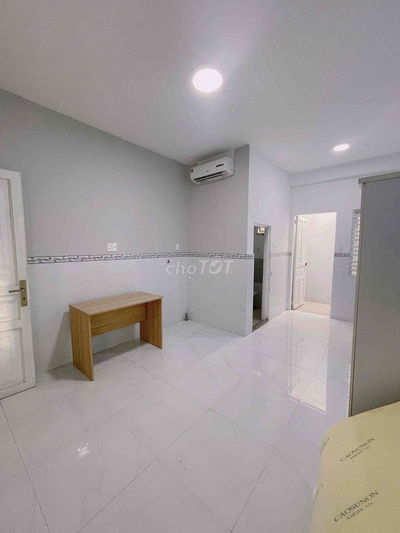 CHO THUÊ PHÒNG TRỌ CÓ THANG MÁY ĐẦY ĐỦ NỘI THẤT GẦN ETOWN CỘNG HOÀ