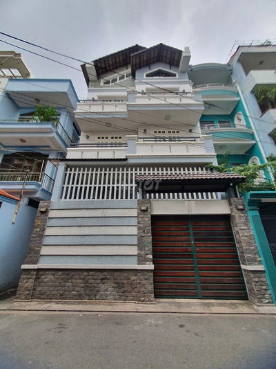 BIỆT THỰ CHO THUÊ ĐẶNG VĂN NGỮ_ 8X20M_ TRỆT 3 LẦU, GARA Ô TÔ. NHÀ ĐẸP