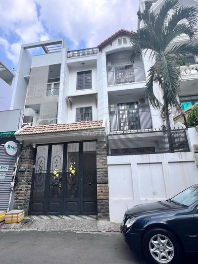 NHÀ CHO THUÊ HẺM 8M NGUYỄN TRỌNG TUYỂN_ 6X20M_ TRỆT 3 LẦU. NHÀ RỘNG