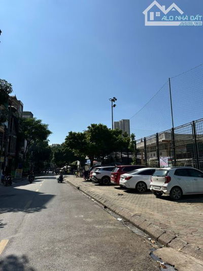 BÁN NHÀ DÂN XÂY 4 TẦNG - CHỢ HÀ ĐÔNG - Ô TÔ ĐỖ CỬA - 51M