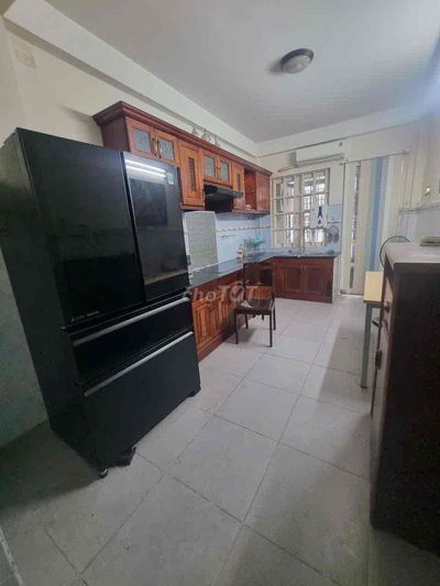 cho thuê nhà nguyên căn.4pn4wc. Lê Hồng Phong p10.Q10