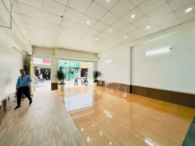 CẦN CHO THUÊ NHÀ MẶT TIỀN VỊ TRÍ ĐẸP NGAY KHU VỰC SẦM UẤT ĐƯỜNG HT13