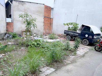 BÁN LÔ ĐẤT GẦN TTYT DĨ AN.ĐƯỜNG 3m hơn.BÌNH DƯƠNG