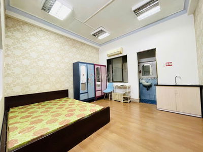 Quận 1 còn phòng tiện nghi trong nhà mặt tiền gần sở thú