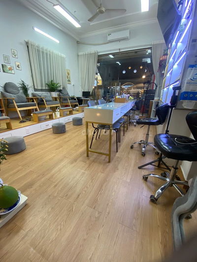 Cần sang lại toàn bộ tiệm Nails