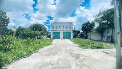 Nhà xưởng ngộp cần bán gấp . 871m thổ cư 300m, sổ hồng chính chủ