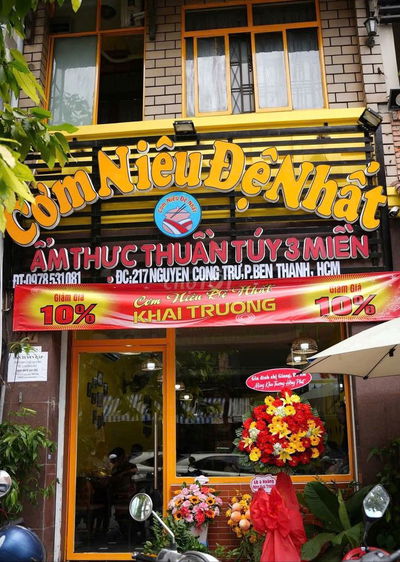 TRỆT LẦU - Nhà 217 Nguyễn Công Trứ, Quận 1- Khu văn phòng, Cho ăn uống