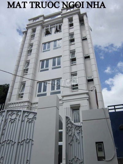 496/32/6 Dương Quảng Hàm, Có balcol, cửa sổ, thang máy, giá từ 3 triệu