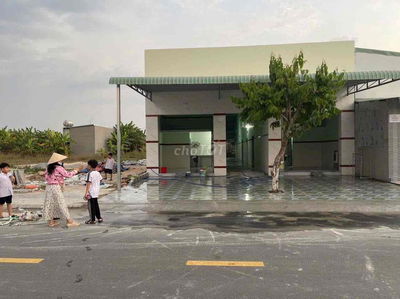 Chú Bảy gửi cặp trọ Tân Uyên 300m2 (2 kiot + 10 phòng trọ) gần KCN Vsi