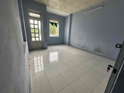 cho nữ thuê phòng