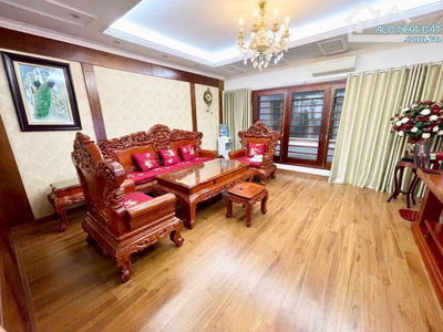 Giảm 2 Tỷ nhà Phân Lô Nguyễn Khánh Toàn Cầu Giấy, 2 mặt ngõ thông 3 ô tô tránh vỉa hè,