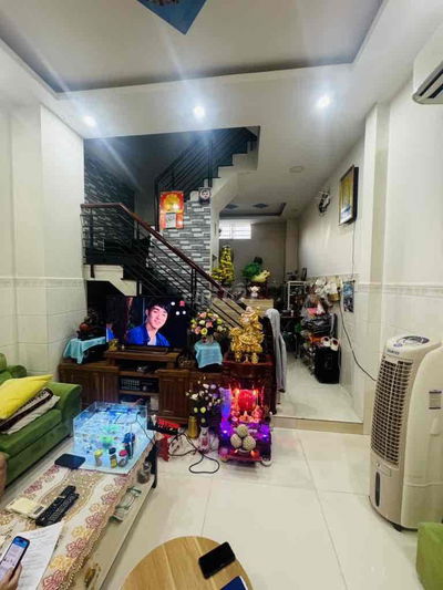 Bán nhà Vĩnh Khánh Quận 4 - 44m2 - 3 Tầng - Chỉ 4 Tỷ nhỉnh