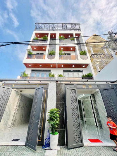 Nhà Phố 4 Tầng Mái Đúc, Full Nội Thất, Sát Mặt Tiền Đường, Nhỉnh 6T