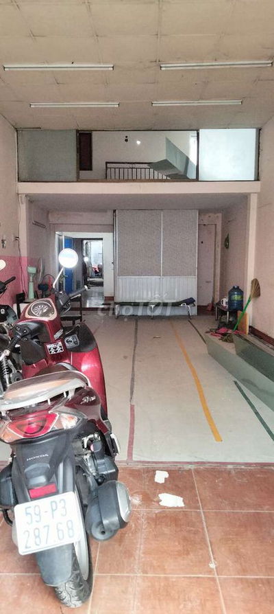 Nhà mặt tiền, gác lửng, 2pn, 1 wc