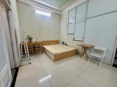 PHÒNG CHO THUÊ FULL NỘI THẤT GẦN VÒNG XOAY