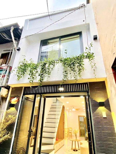 NHÀ ĐẸP GIÁ RẺ FULL NỘI THẤT XỊN 2PN2WC HẺM 6M LÊ ĐỨC THỌ GV