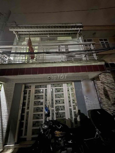 🔥 NGAY GẦN QUANG TRUNG MERCEDES , HẺM THÔNG, 2 TẦNG ĐÚC, 2 PN, DT 31M2