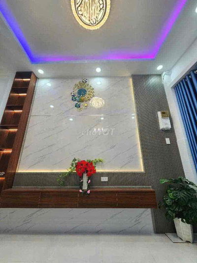 NHÀ ĐẸP 4 TẦNG – 5 PHÒNG NGỦ – GẦN CẦU CHÀ VÀ – GIÁP QUẬN 5 – P13Q8