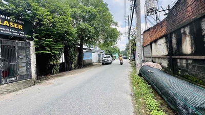 Đường xe tải 10m- 95M2- xây 5 tầng- khu nhà giàu Lê Thị Riêng Quận 12