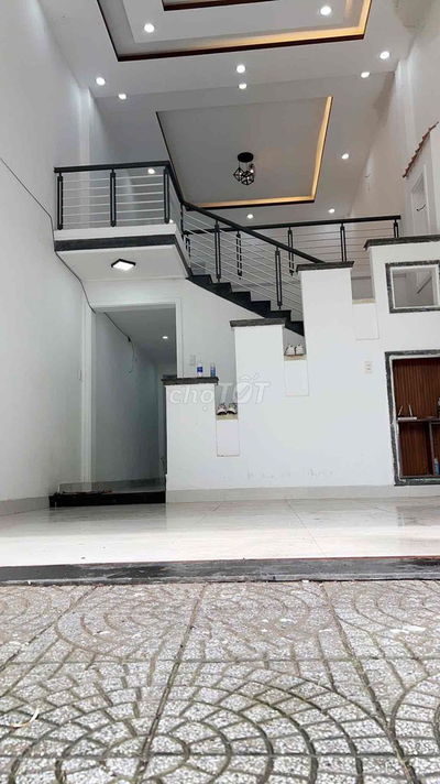 Nhà Mặt Tiền Sát Biển Gần Trục Nguyễn Sinh Sắc