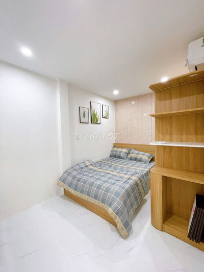 NHÀ ĐẸP TRUNG TÂM HOÀNG DIỆU – 2 MẶT KIỆT THOÁNG MÁT