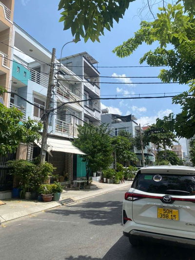 Nhà mặt tiền ngay chợ vừa ở vừa kinh doanh 4pn