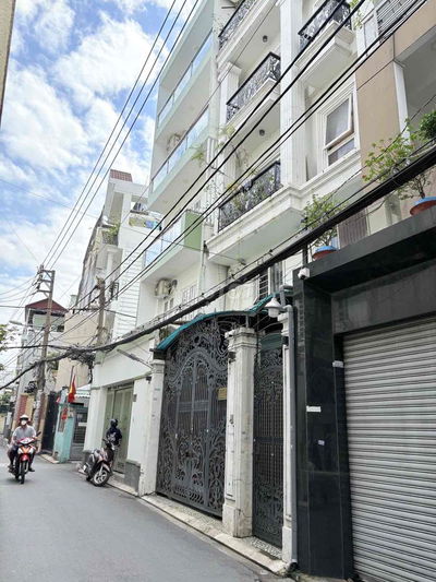 🚗 Ô Tô Vào Nhà – 4 Tầng 4PN – Trung Tâm Phú Nhuận – Giảm 2,05 Tỷ