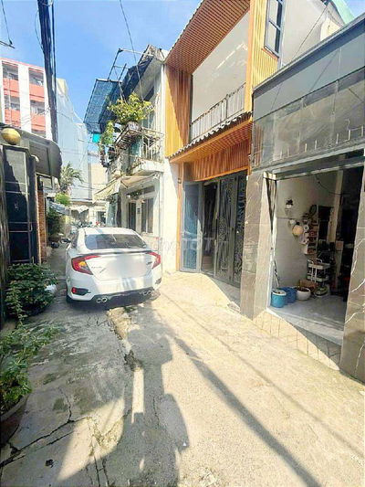 Nhà mới hxh ngủ trong nhà, nở hậu, 3 PN, ngay Quang Trung nhỉnh 5T