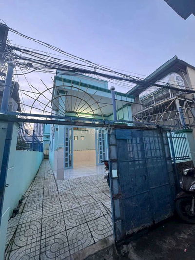 Nhà SHR 100m2 , hẽm 1428/32 htp, kdc hiện hữu