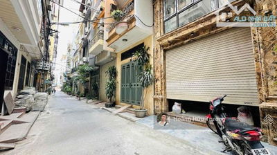 BÁN NHÀ QUẬN CẦU GIẤY 65m2 × 7T THANG MÁY + 2 THOÁNG - 2 Ô TÔ TRÁNH ĐỖ TRƯỚC NHÀ